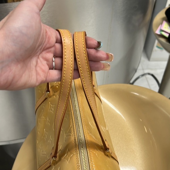 Louis Vuitton monogram vernis bag in excellent condition - Picture 5 of 15